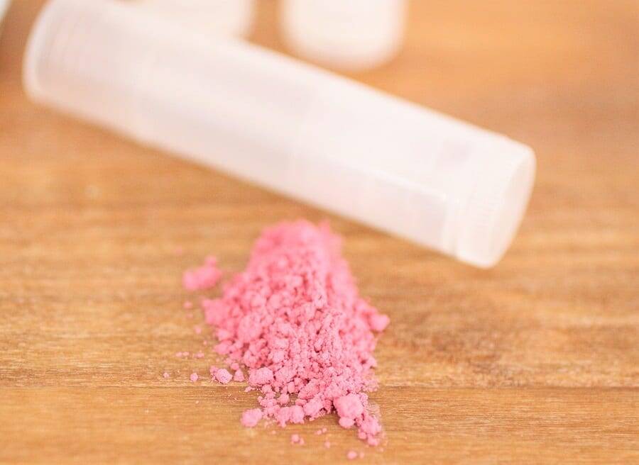 mica powder for lip balm