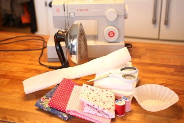 How To Fabric Applique a T-shirt - The Everyday Farmhouse