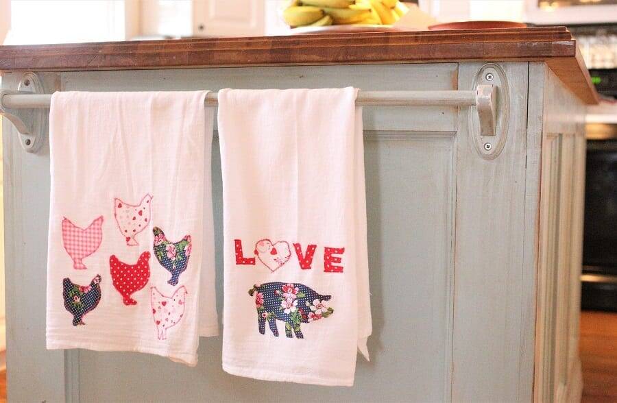 Applique towels Valentine