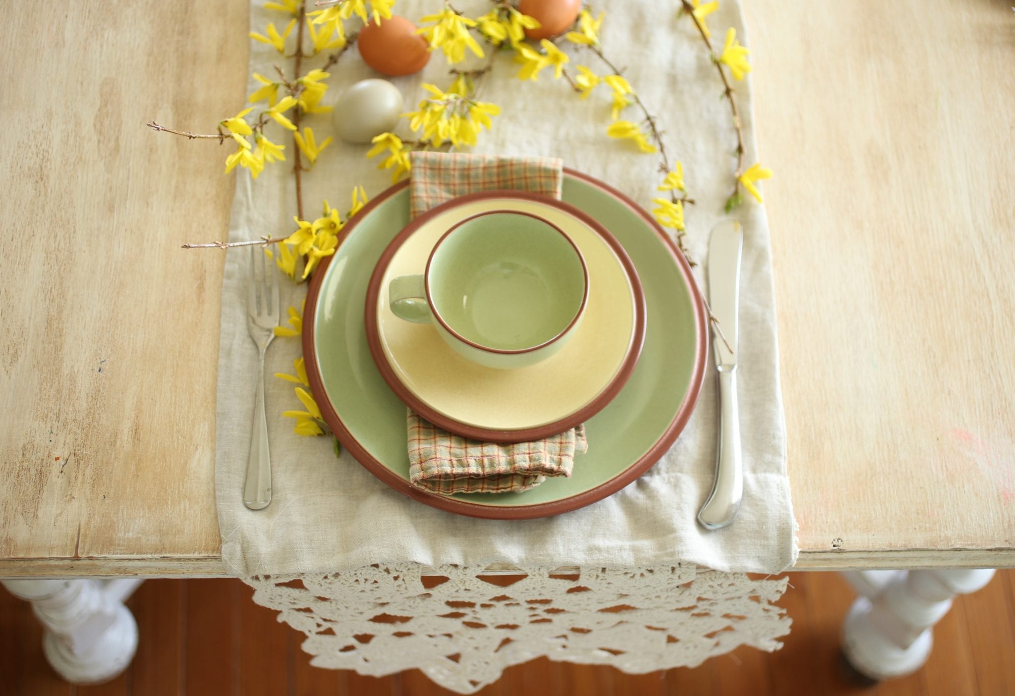 Simple Easter Table at the Farmhouse