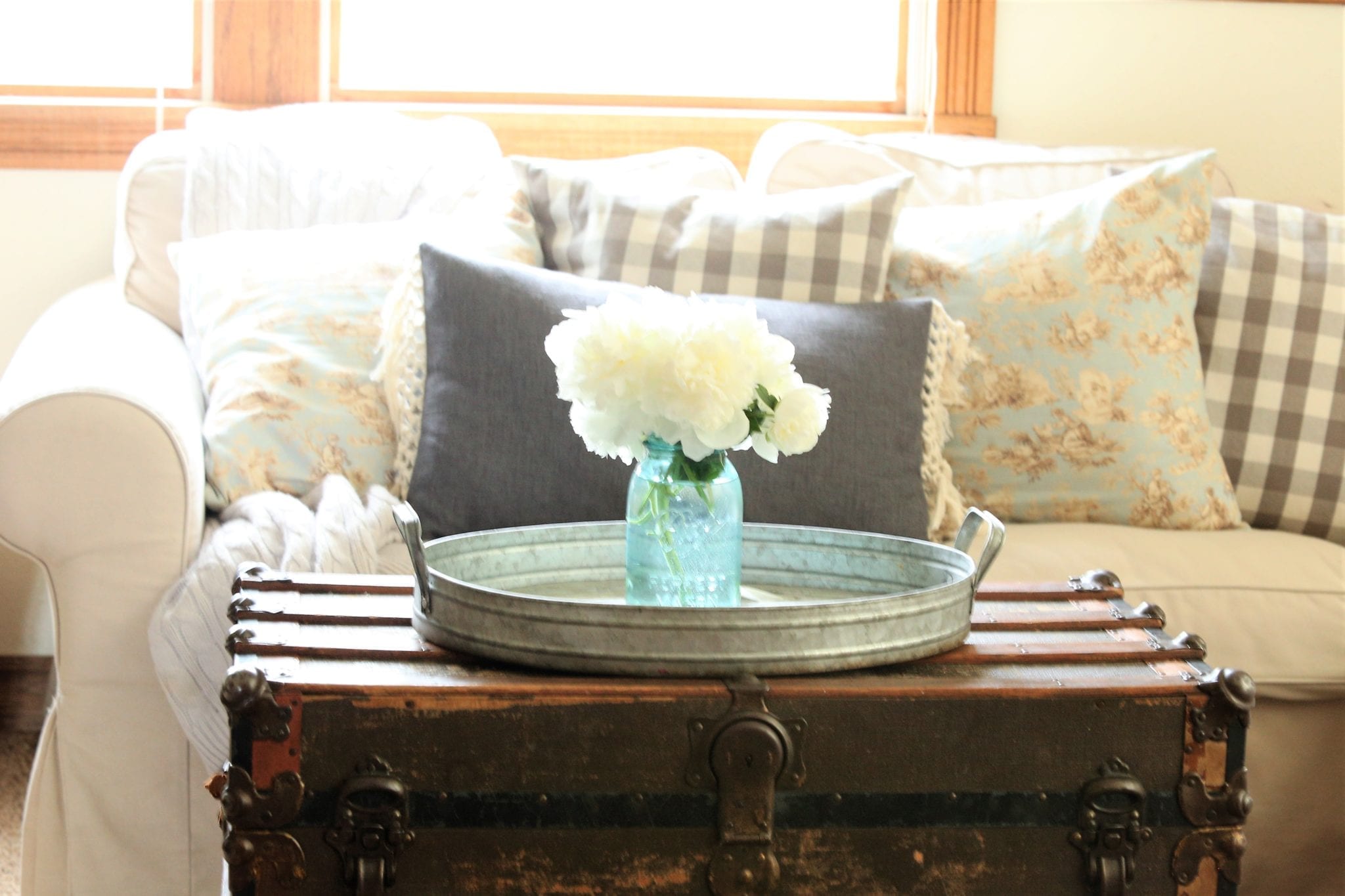 peonies farmhouse family room