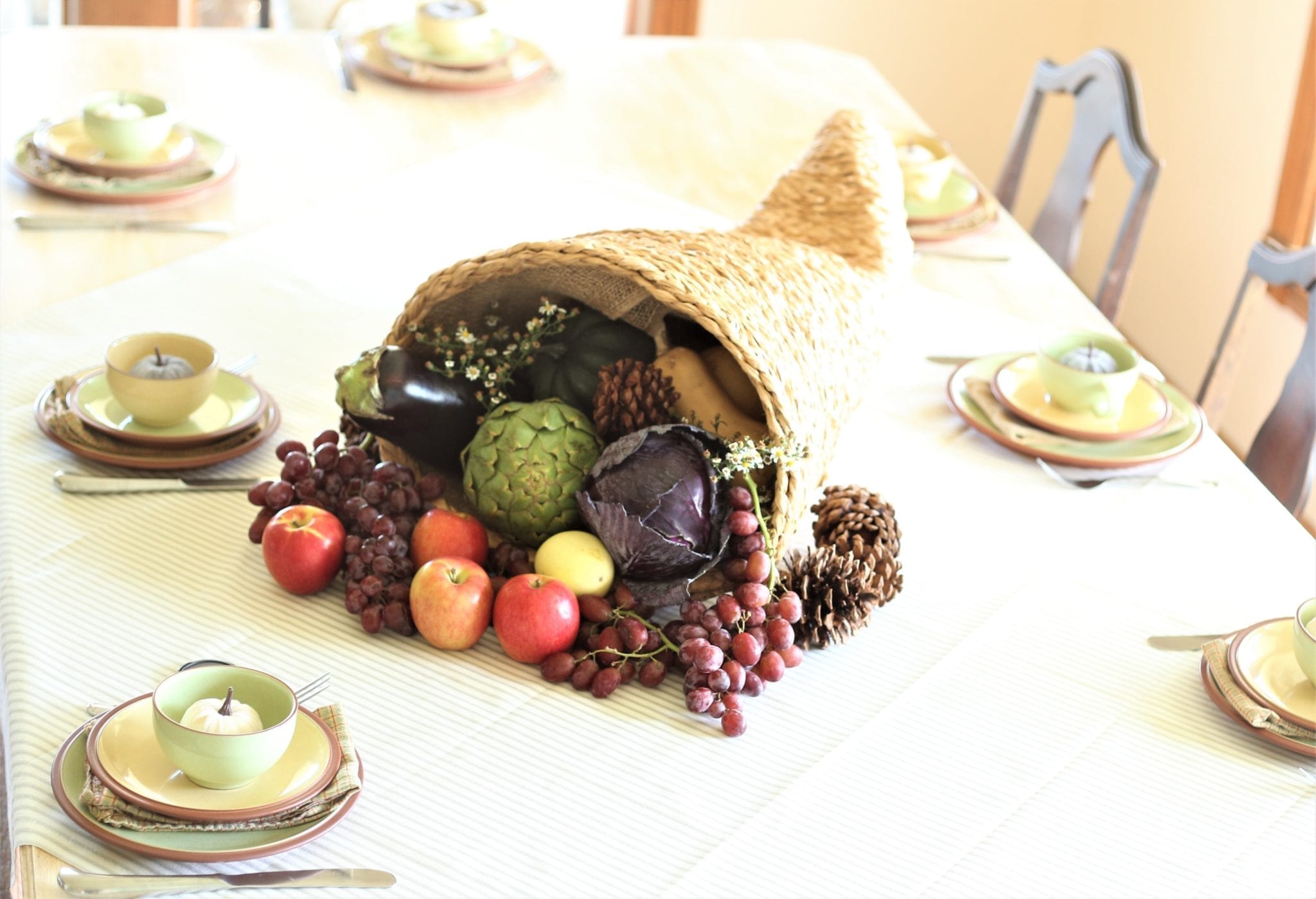 Fruit in cornucopia