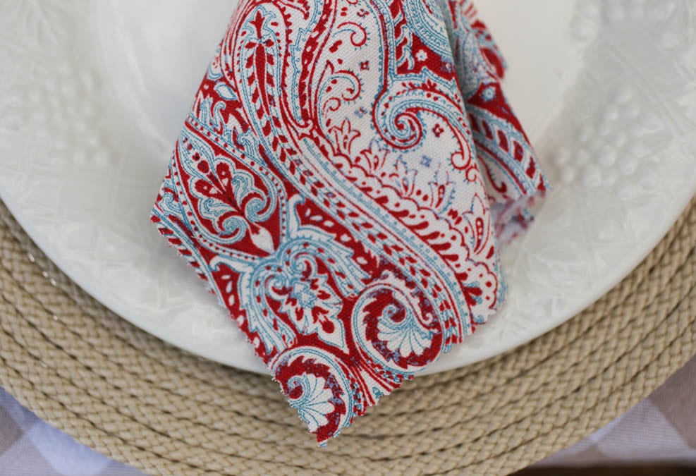 red white and blue no-sew napkins