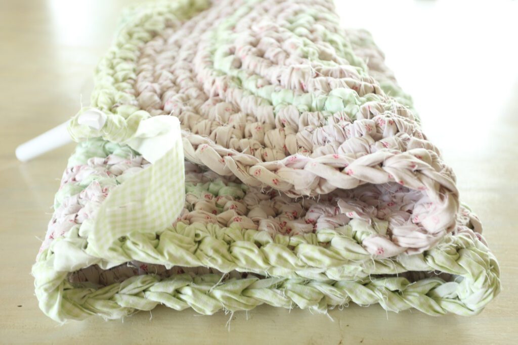 How to Crochet a Rag Rug