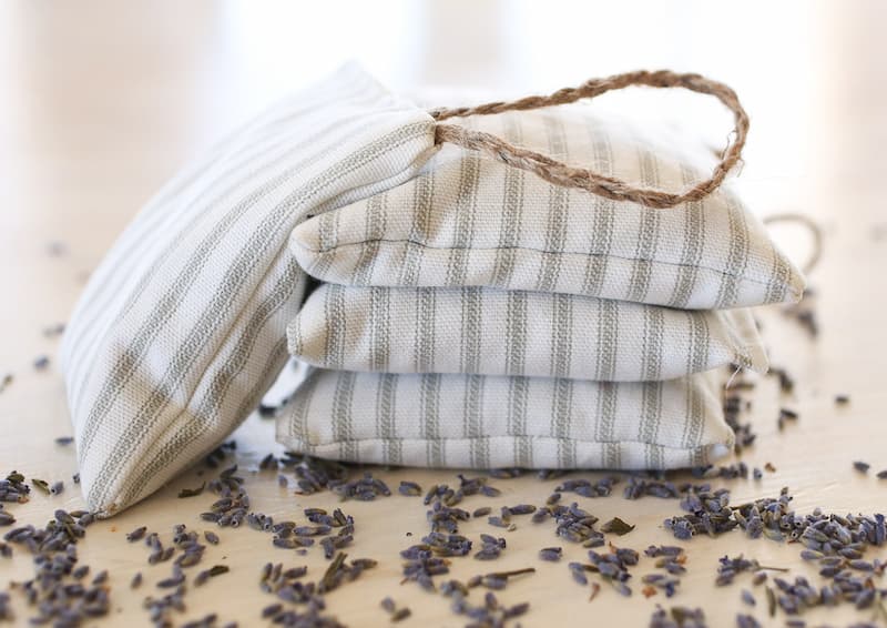 Easy DIY Lavender-Scented Bags