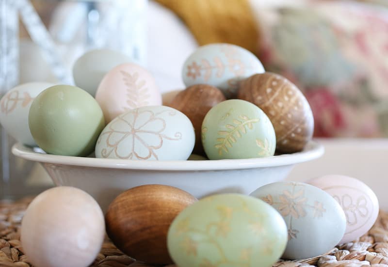Wooden Craft Eggs DIY | Stained, Painted, and Carved Wooden Eggs