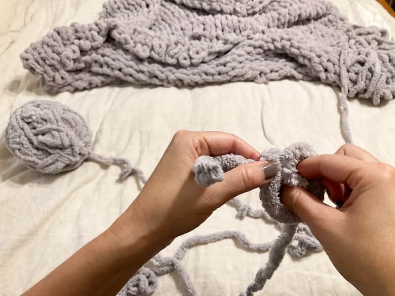 slip knot to start a blanket