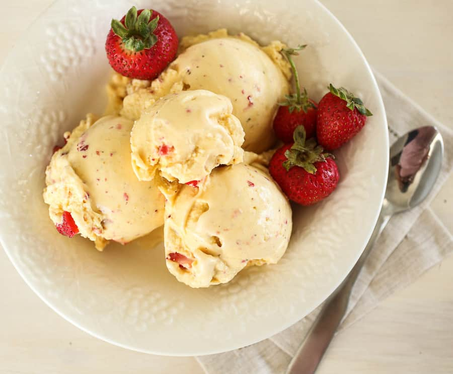 homemade strawberry ice cream