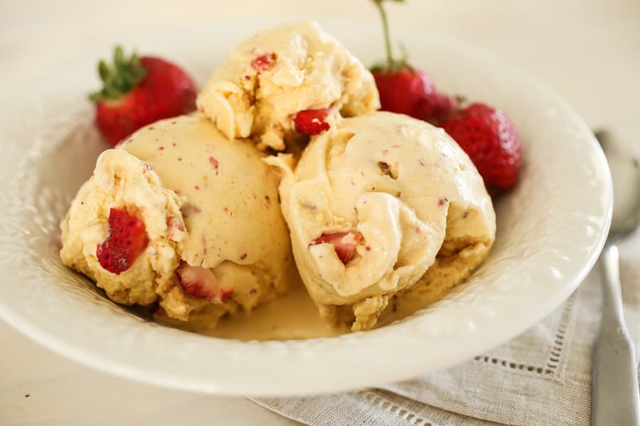 healthy strawberry ice cream