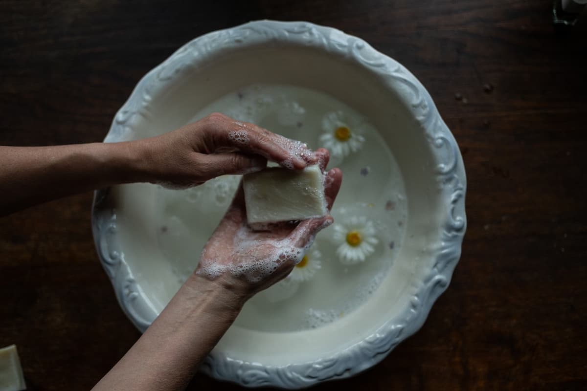 Nourishing DIY Shampoo Bar with Chamomile & Calendula