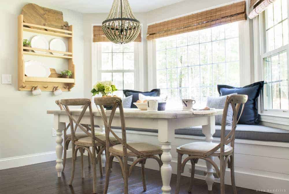 built in seating bay window